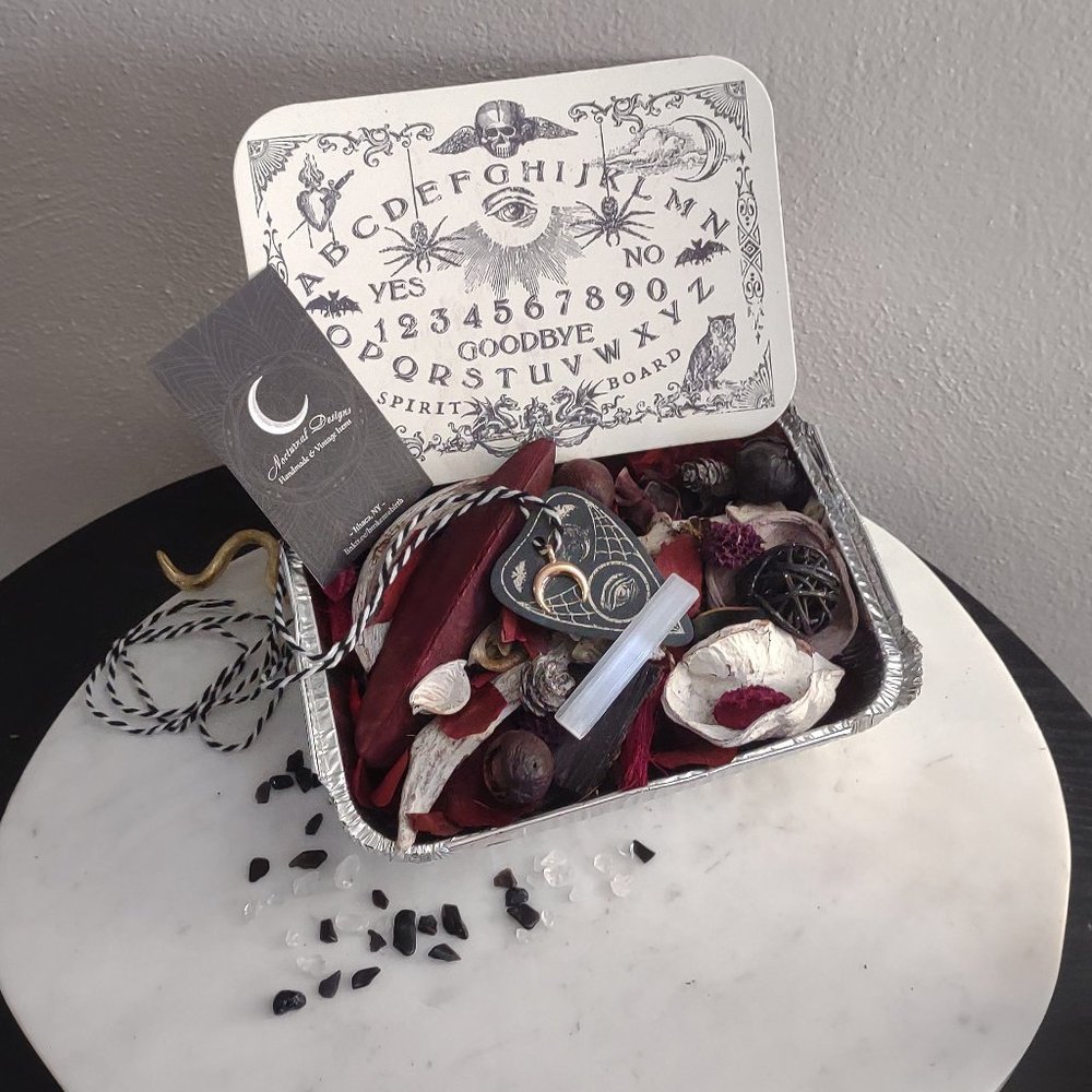 Lilith's Dragon's Blood Scented Red & Black Crystal Potpourri Halloween Gift